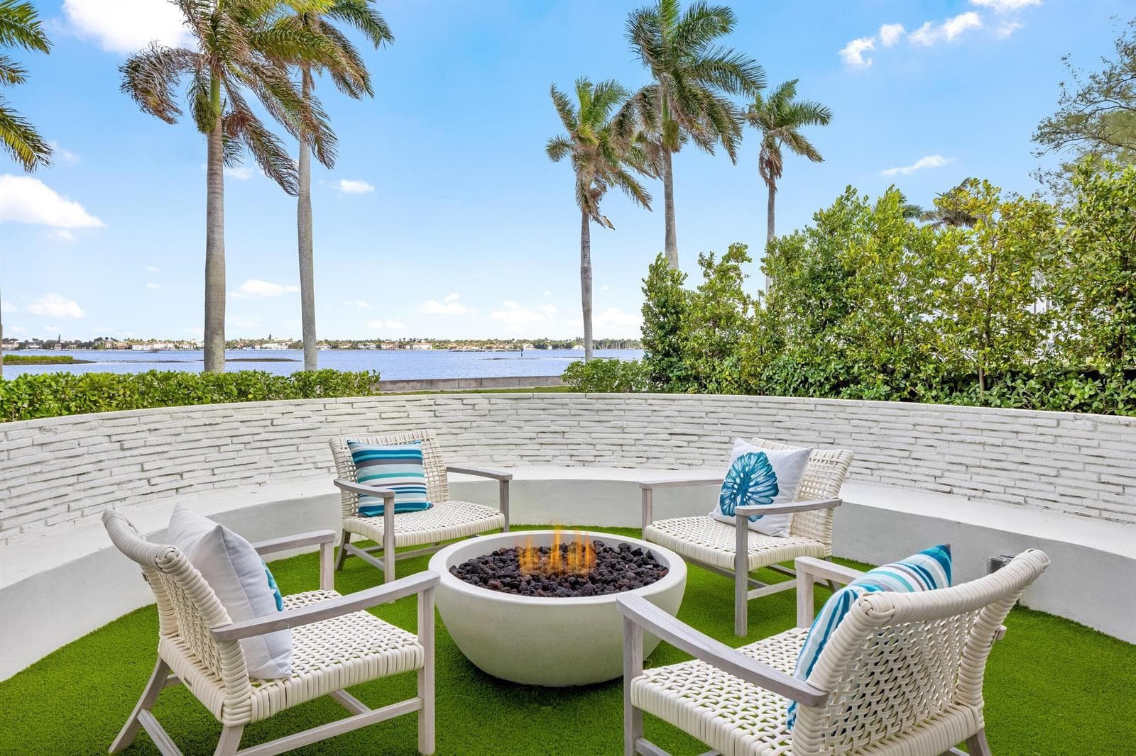 2745 S Flagler Drive, West Palm Beach FL 33405 - West Palm Beach, FL - Photo 1
