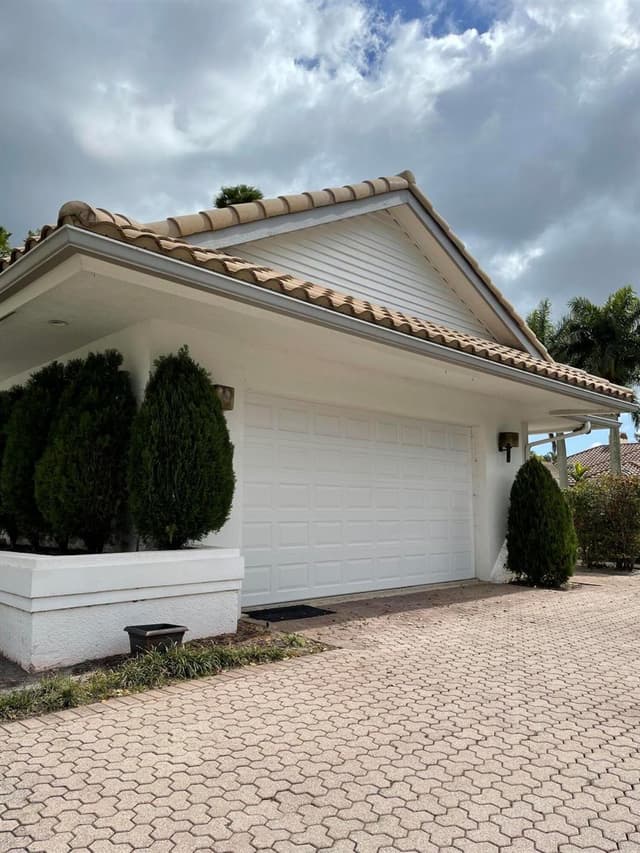 21156 Ormond Court, Boca Raton FL 33433 - Boca Raton, FL - Photo 2