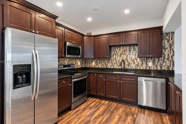 710 NE 142nd St, North Miami FL 33161 - North Miami, FL - Photo 5
