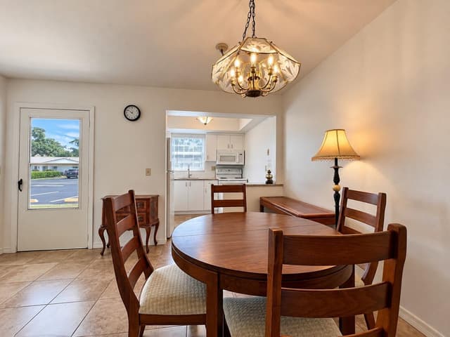 2920 CROSLEY Drive E, West Palm Beach FL 33415 - West Palm Beach, FL - Photo 4