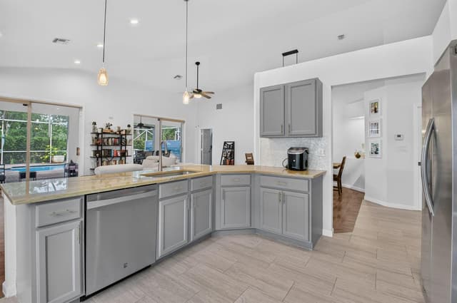 4819 Gateway Gardens Drive, Boynton Beach FL 33436 - Boynton Beach, FL - Photo 7