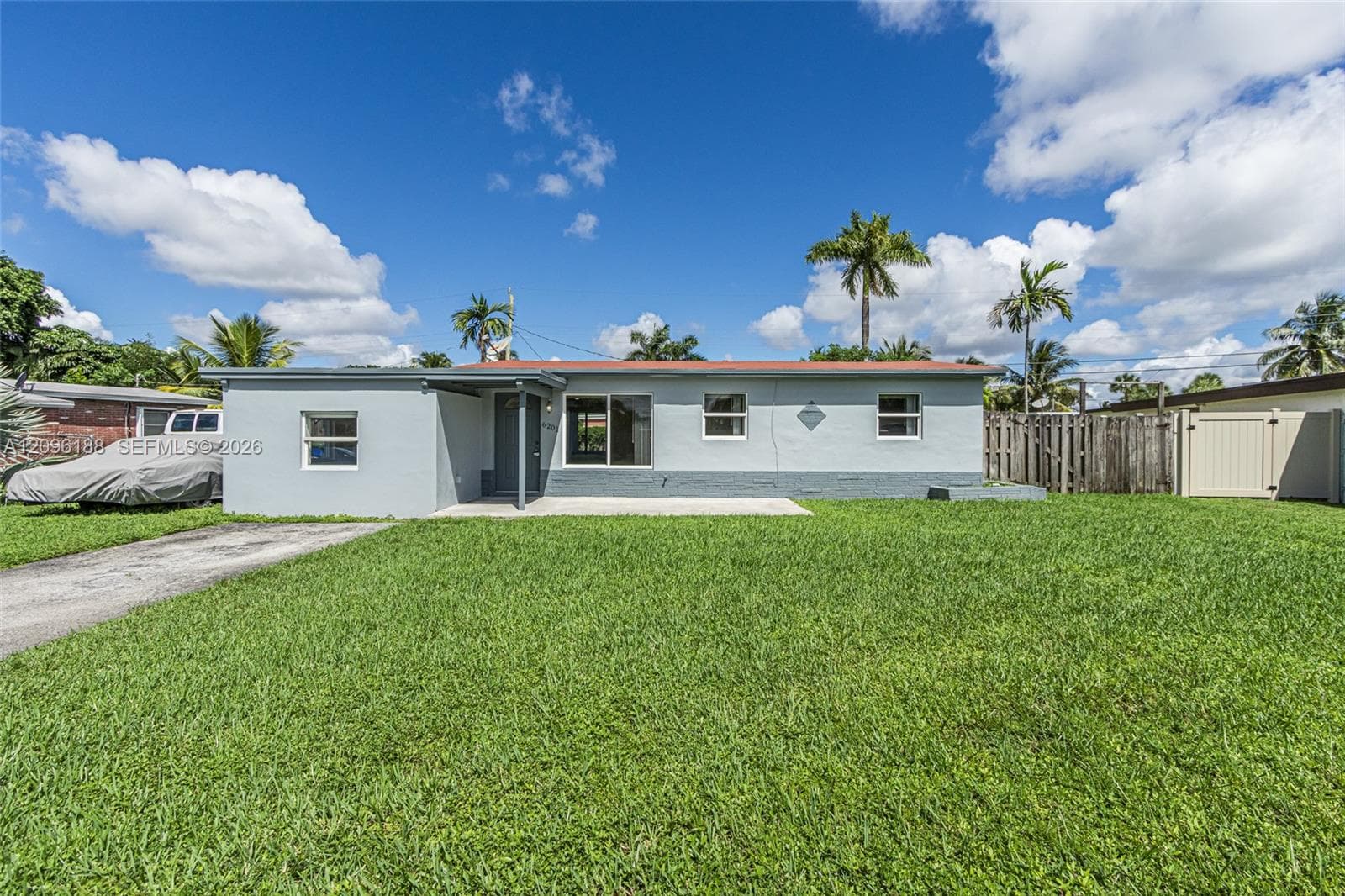 6201 NW 9th Ct, Margate FL 33063 - Margate, FL - Photo 1