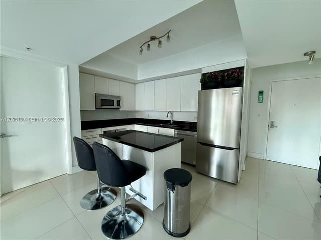 92 SW 3rd St # 1104, Miami FL 33130 - Miami, FL - Photo 2