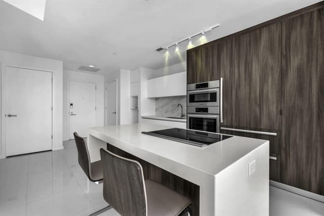 851 NE 1ST Avenue # 1002, Miami FL 33132 - Miami, FL - Photo 5