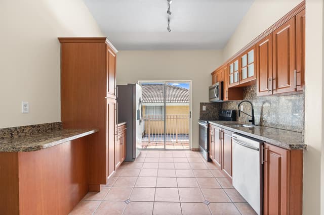 7520 W 20TH Avenue # 206, Hialeah FL 33016 - Hialeah, FL - Photo 7