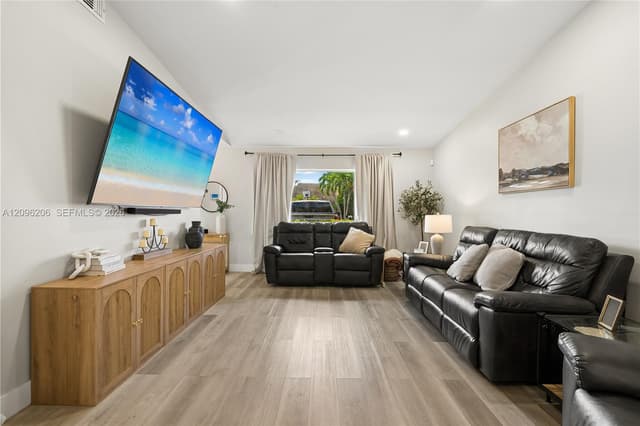7823 SW 148th Ave, Miami FL 33193 - Miami, FL - Photo 4