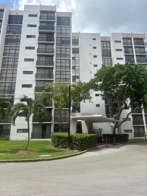 17021 N Bay Rd # 521, Sunny Isles Beach FL 33160 - Sunny Isles Beach, FL - Photo 1
