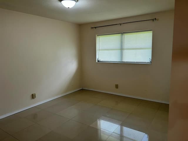 2956 Crosley Drive E # C, West Palm Beach FL 33415 - West Palm Beach, FL - Photo 5