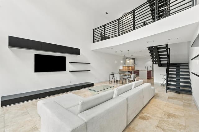 1703 NE 5TH Court # 1703, Fort Lauderdale FL 33301 - Fort Lauderdale, FL - Photo 4