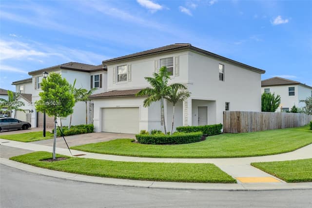 2479 SE 24th Dr, Homestead FL 33035 - Homestead, FL - Photo 2