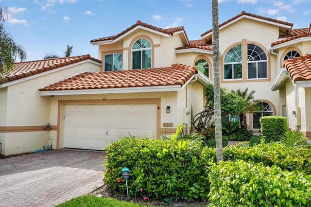 457 W PALM AIRE Drive # 457, Pompano Beach FL 33069 - Pompano Beach, FL - Photo 2