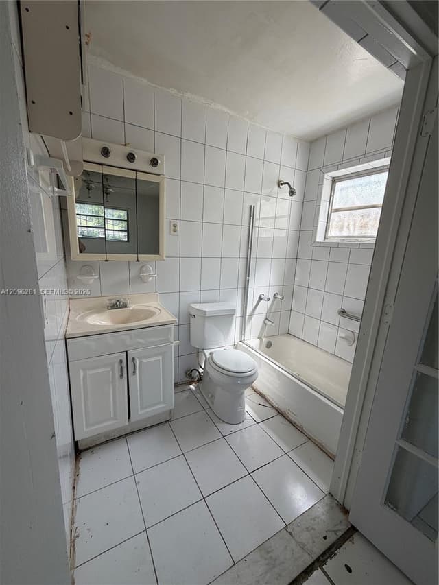 4824 NW 15th Ct, Miami FL 33142 - Miami, FL - Photo 3