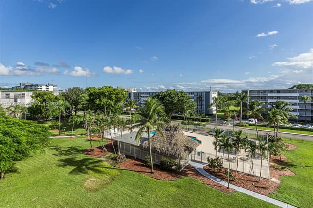 4700 Washington St # 502, Hollywood FL 33021 - Hollywood, FL - Photo 3
