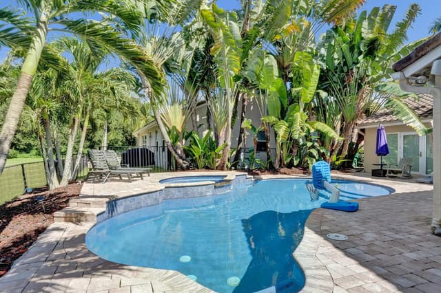 9645 E Tree Tops Court, Davie FL 33328 - Davie, FL - Photo 2