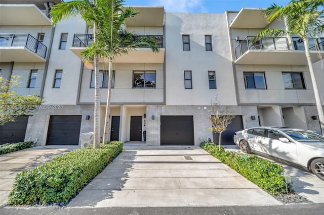 508 SE 1st Cir, Pompano Beach FL 33060 - Pompano Beach, FL - Photo 2