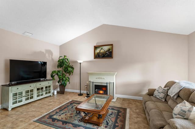 4051 SW 82ND Terrace, Davie FL 33328 - Davie, FL - Photo 7