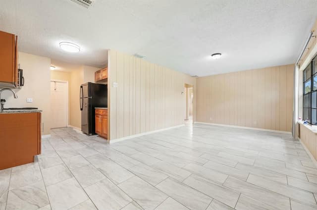 816 NE 22ND Street, Belle Glade FL 33430 - Belle Glade, FL - Photo 6