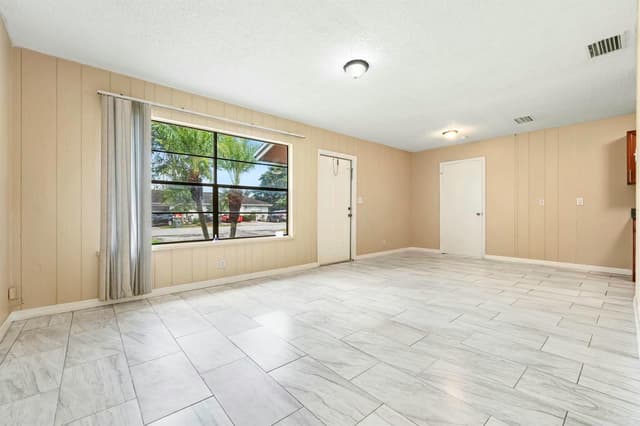 816 NE 22ND Street, Belle Glade FL 33430 - Belle Glade, FL - Photo 3