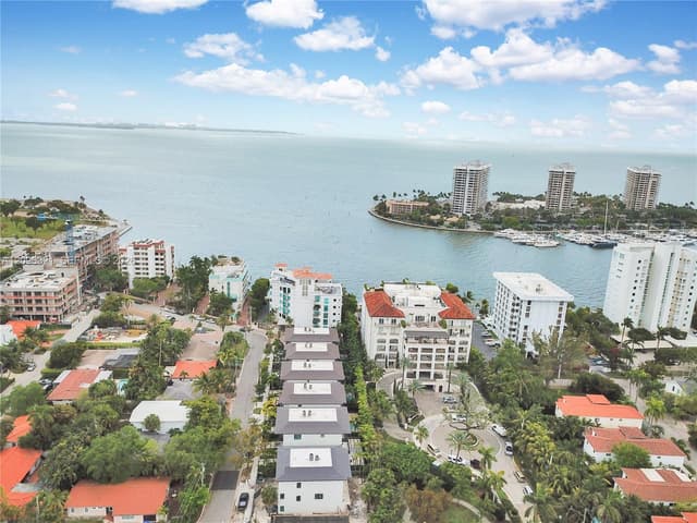 3550 W Glencoe St, Miami FL 33133 - Miami, FL - Photo 3