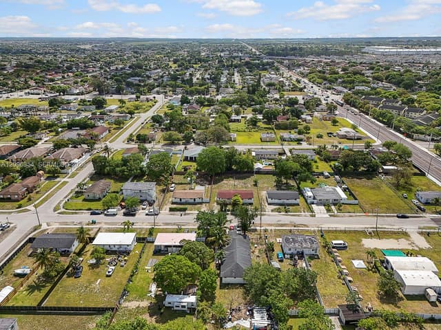 26650 SW 138th Ct, Homestead FL 33032 - Homestead, FL - Photo 4