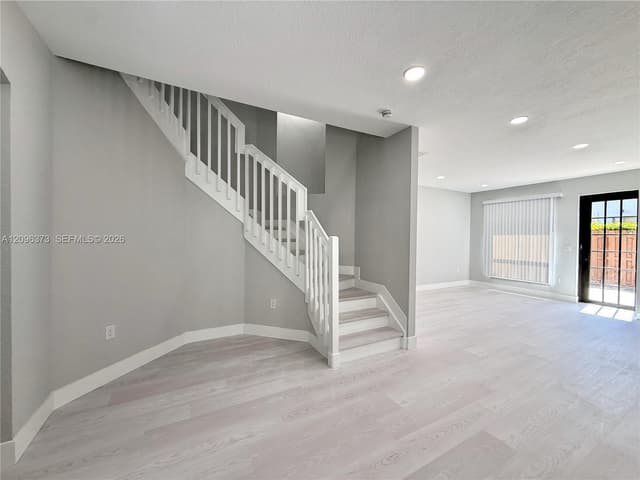 10392 NW 31st Ter, Doral FL 33172 - Doral, FL - Photo 5