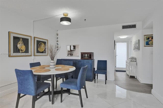 201 N Ocean Blvd # 503, Pompano Beach FL 33062 - Pompano Beach, FL - Photo 2