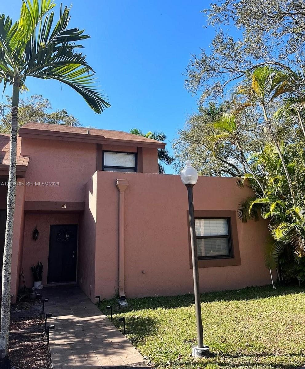 14 Chestnut Cir, Cooper City FL 33026 - Cooper City, FL - Photo 1