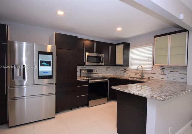 14 Chestnut Cir, Cooper City FL 33026 - Cooper City, FL - Photo 5