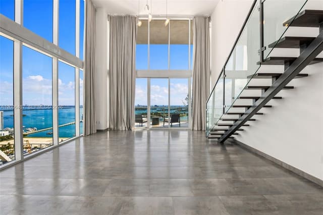 1040 Biscayne Blvd # 3704, Miami FL 33132 - Miami, FL - Photo 2