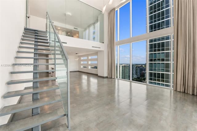1040 Biscayne Blvd # 3704, Miami FL 33132 - Miami, FL - Photo 5
