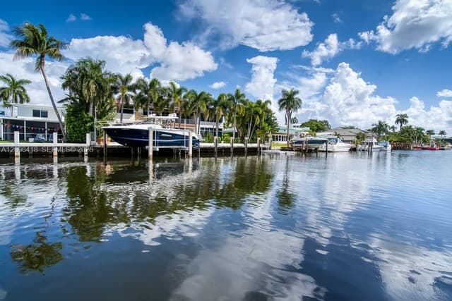2709 NE 15th St, Fort Lauderdale FL 33304 - Fort Lauderdale, FL - Photo 2