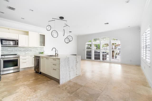 2709 NE 15th St, Fort Lauderdale FL 33304 - Fort Lauderdale, FL - Photo 7
