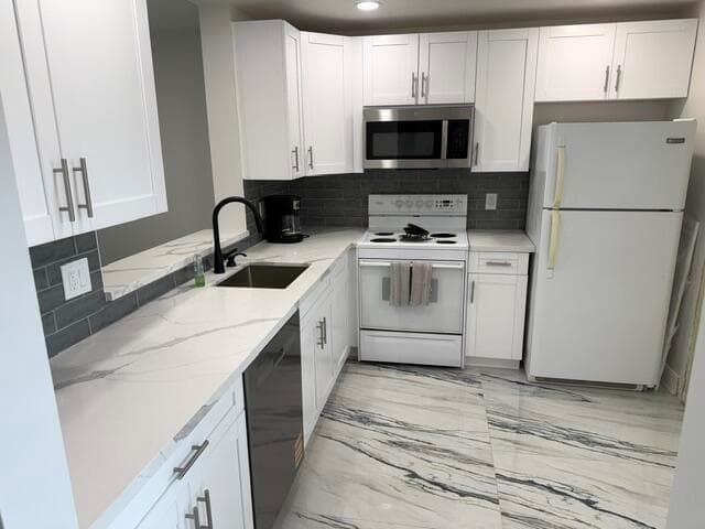 205 SE 11TH Terrace # 405, Dania Beach FL 33004 - Dania Beach, FL - Photo 3
