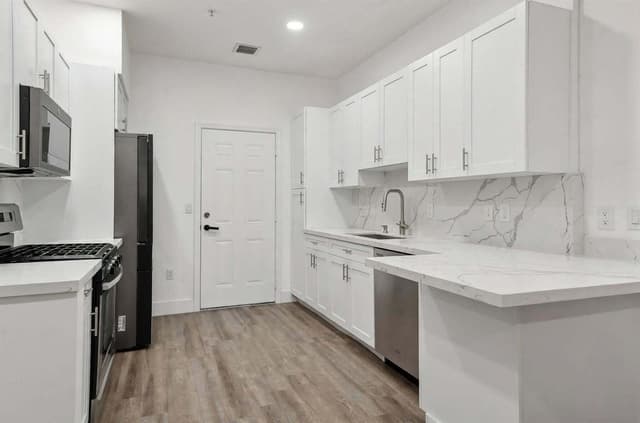 3351 NW 126th Avenue # 0, Sunrise FL 33323 - Sunrise, FL - Photo 4