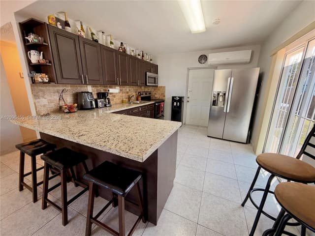 9360 SW 37th St, Miami FL 33165 - Miami, FL - Photo 7