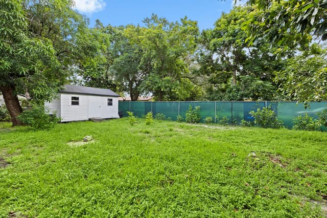28 NE 165th Street, Miami FL 33162 - Miami, FL - Photo 4