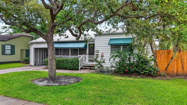 416 NE 11TH Avenue, Fort Lauderdale FL 33301 - Fort Lauderdale, FL - Photo 2