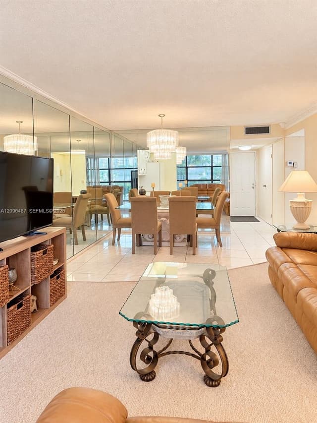 600 Parkview Dr # 206, Hallandale Beach FL 33009 - Hallandale Beach, FL - Photo 7