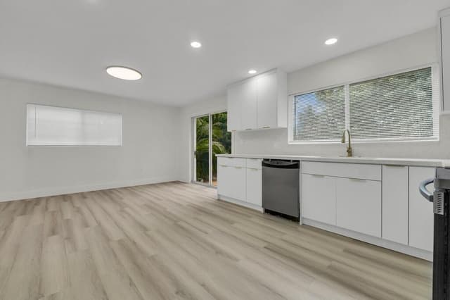 2121 SW 46TH Avenue, Fort Lauderdale FL 33317 - Fort Lauderdale, FL - Photo 3