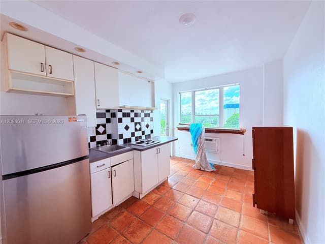 255 W 24th St # 435, Miami Beach FL 33140 - Miami Beach, FL - Photo 2