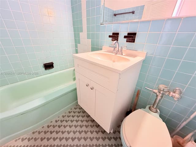255 W 24th St # 435, Miami Beach FL 33140 - Miami Beach, FL - Photo 4