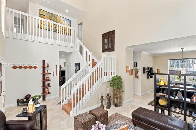447 Cambridge Dr, Weston FL 33326 - Weston, FL - Photo 7