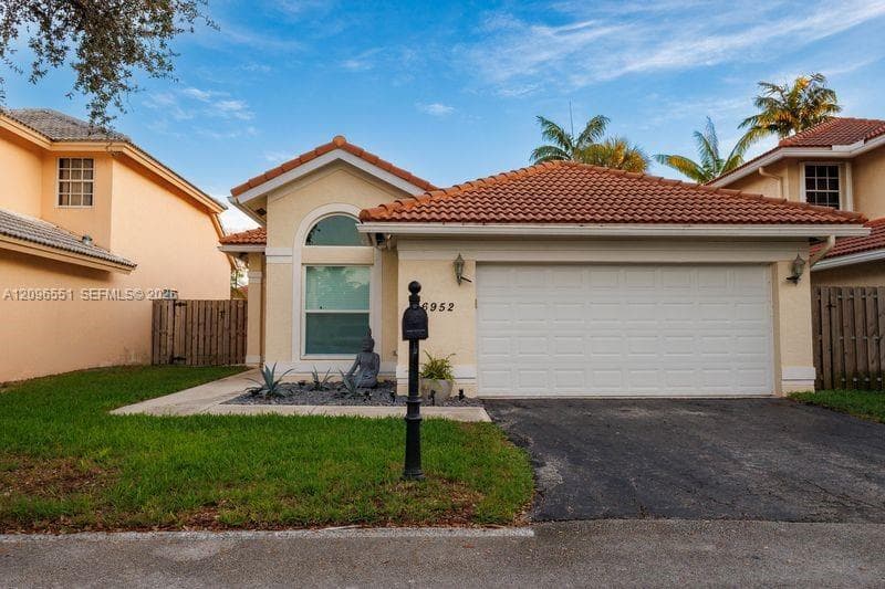 6952 NW 27th Ct, Margate FL 33063 - Margate, FL - Photo 1