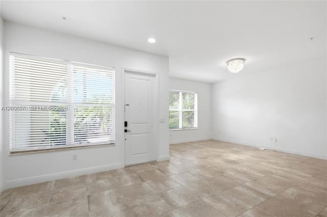 12441 NW 18th Ct, Pembroke Pines FL 33028 - Pembroke Pines, FL - Photo 7