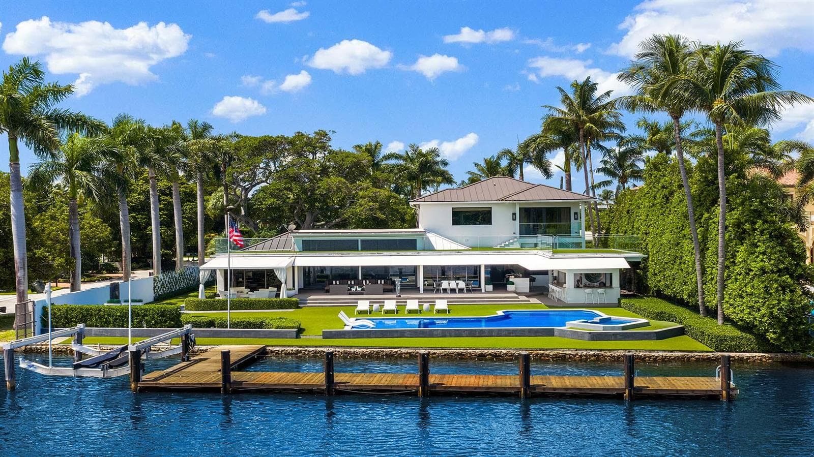 201 Palm Trail, Delray Beach FL 33483 - Delray Beach, FL - Photo 1