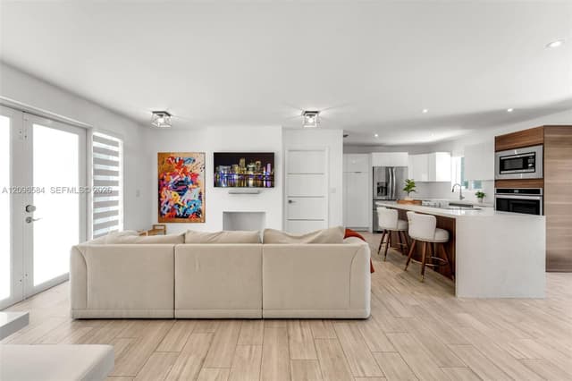 125 NW 100th Ter, Miami Shores FL 33150 - Miami Shores, FL - Photo 4
