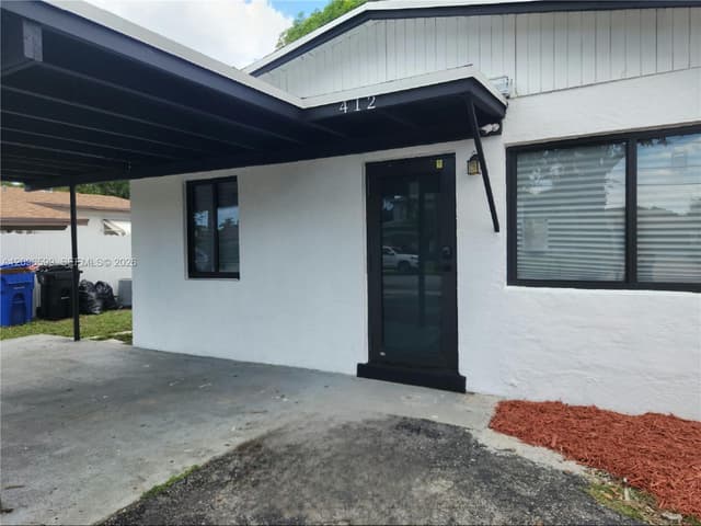 412 NW 21st Ter, Fort Lauderdale FL 33311 - Fort Lauderdale, FL - Photo 3