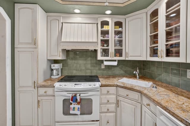 301 N OCEAN Boulevard # 1006, Pompano Beach FL 33062 - Pompano Beach, FL - Photo 6