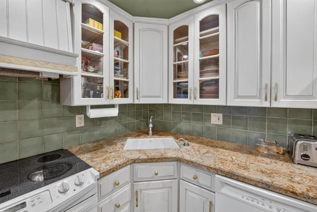 301 N OCEAN Boulevard # 1006, Pompano Beach FL 33062 - Pompano Beach, FL - Photo 5