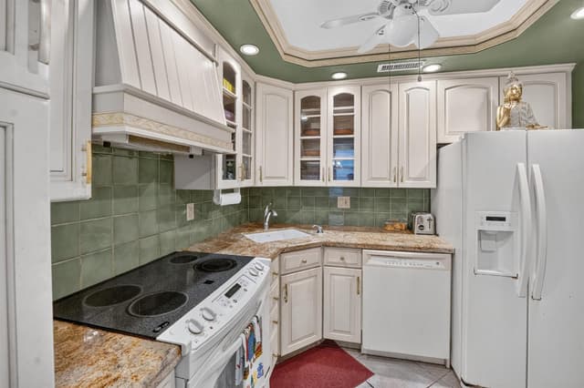 301 N OCEAN Boulevard # 1006, Pompano Beach FL 33062 - Pompano Beach, FL - Photo 4